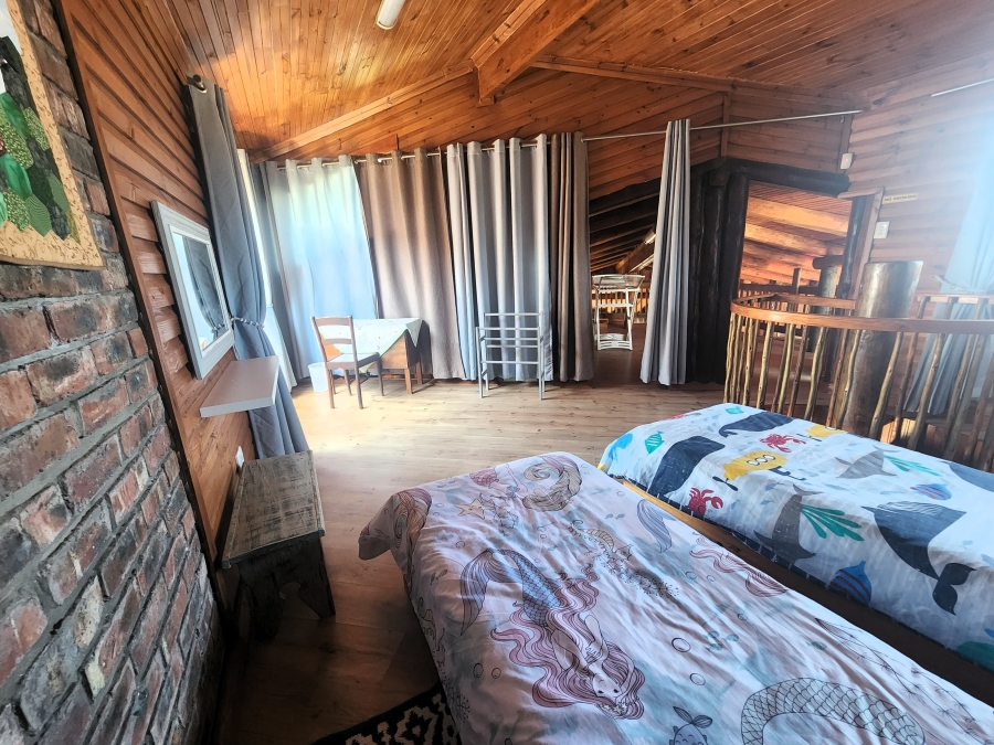 3 Bedroom Property for Sale in Boggomsbaai Western Cape